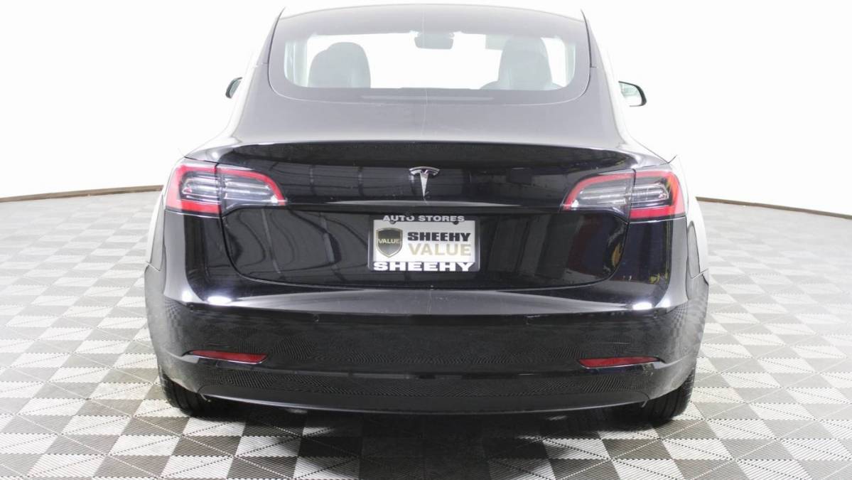 2018 Tesla Model 3 5YJ3E1EA5JF062681