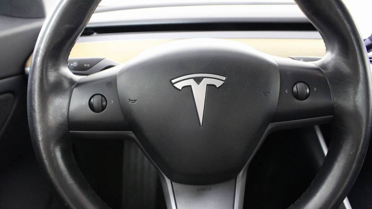 2018 Tesla Model 3 5YJ3E1EA5JF062681