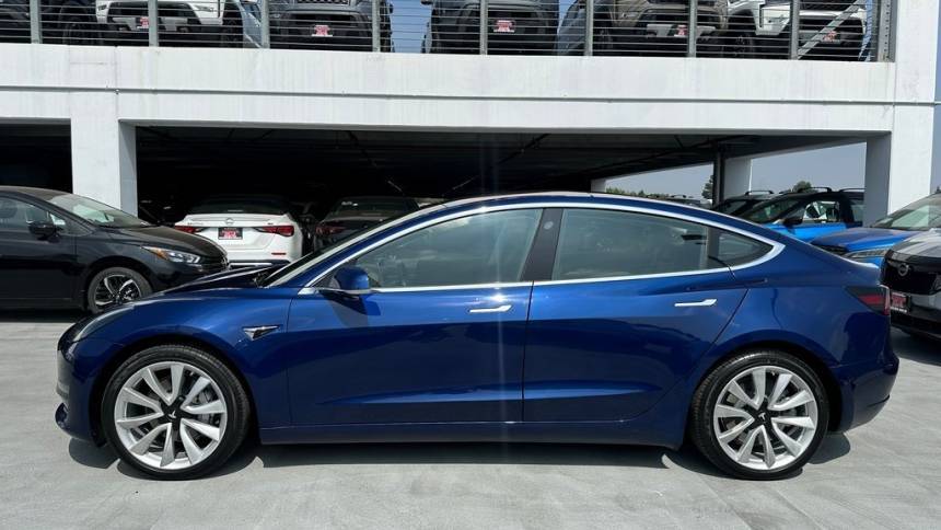 2017 Tesla Model 3 5YJ3E1EA2HF002576