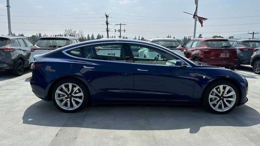 2017 Tesla Model 3 5YJ3E1EA2HF002576