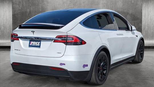 2018 Tesla Model X 5YJXCBE22JF138394