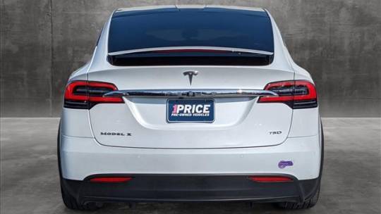 2018 Tesla Model X 5YJXCBE22JF138394