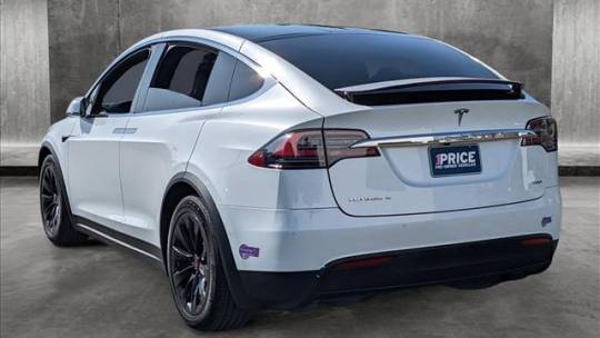 2018 Tesla Model X 5YJXCBE22JF138394