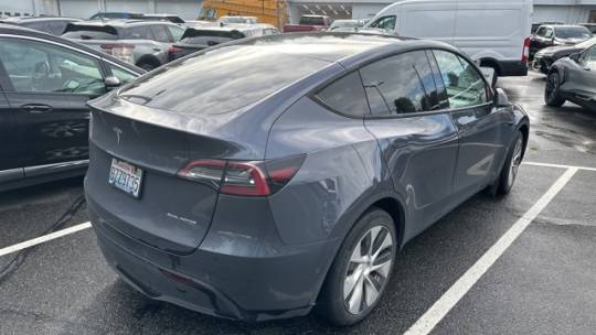 2021 Tesla Model Y 5YJYGDEE2MF240412