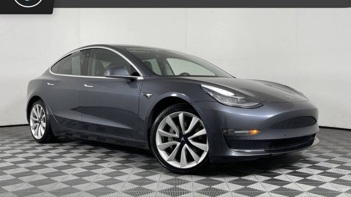 2018 Tesla Model 3 5YJ3E1EB0JF066663