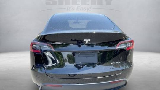 2021 Tesla Model Y 5YJYGDEEXMF084118