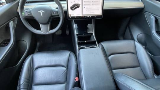 2021 Tesla Model Y 5YJYGDEEXMF084118