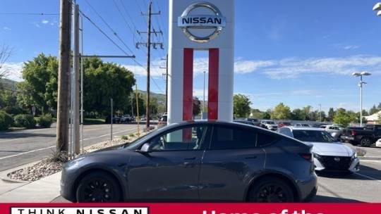 2021 Tesla Model Y 5YJYGDEE7MF213206