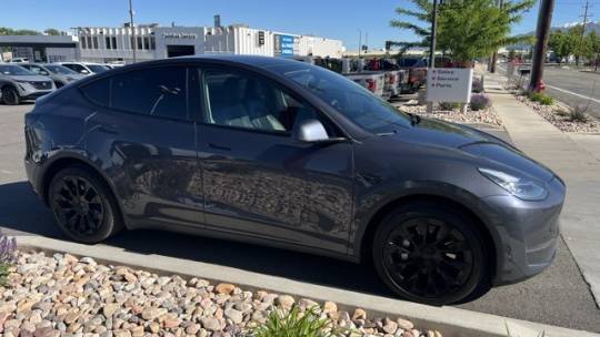 2021 Tesla Model Y 5YJYGDEE7MF213206