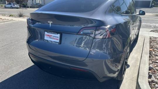 2021 Tesla Model Y 5YJYGDEE7MF213206