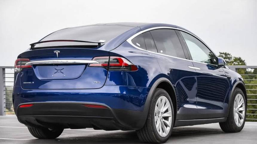 2017 Tesla Model X 5YJXCBE23HF040176