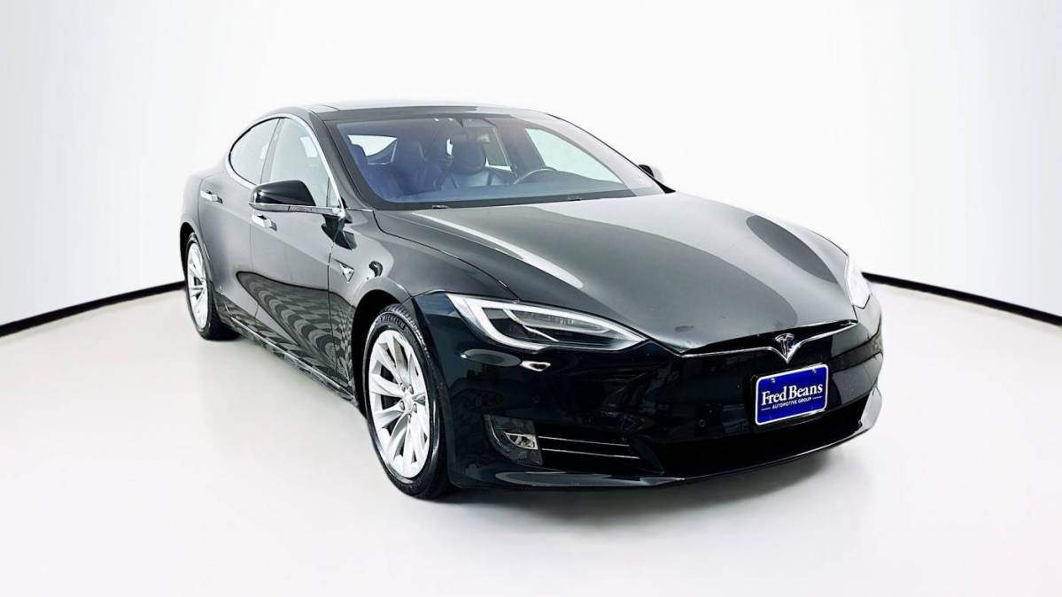 2017 Tesla Model S 5YJSA1E27HF214714