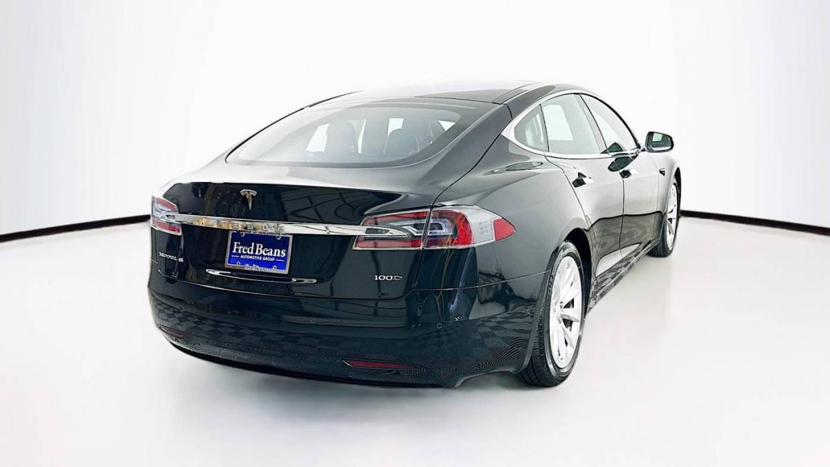 2017 Tesla Model S 5YJSA1E27HF214714