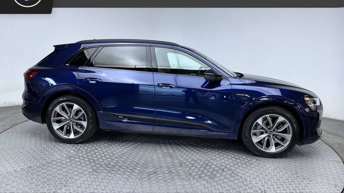 2021 Audi e-tron WA1LAAGE2MB022152