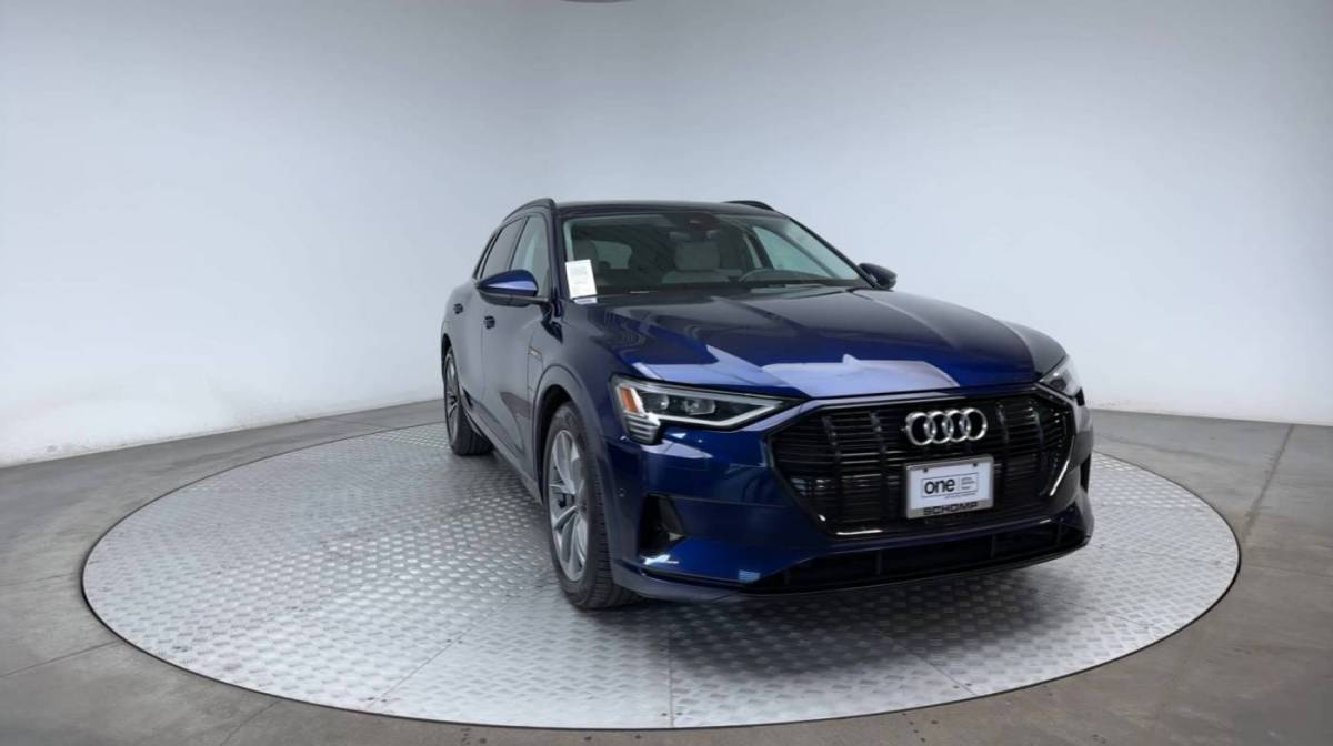 2021 Audi e-tron WA1LAAGE2MB022152