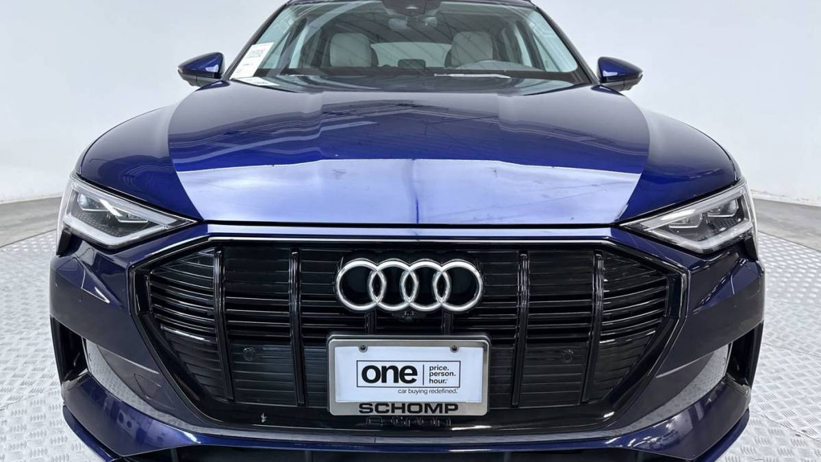 2021 Audi e-tron WA1LAAGE2MB022152