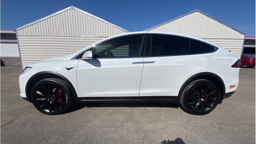 2020 Tesla Model X 5YJXCBE44LF239683