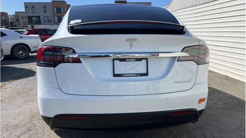 2020 Tesla Model X 5YJXCBE44LF239683