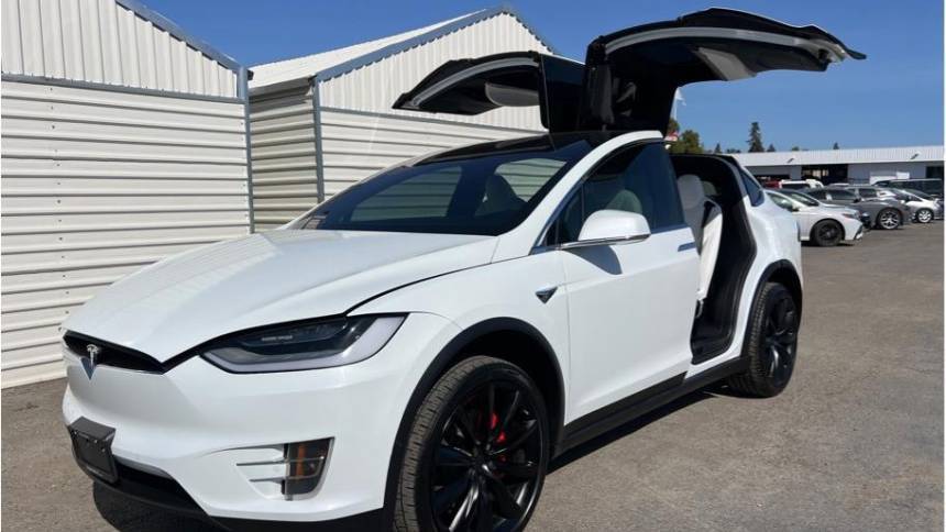 2020 Tesla Model X 5YJXCBE44LF239683