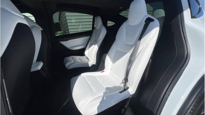 2020 Tesla Model X 5YJXCBE44LF239683