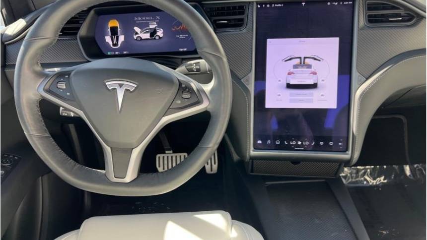 2020 Tesla Model X 5YJXCBE44LF239683