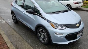 2018 Chevrolet Bolt 1G1FX6S00J4125783