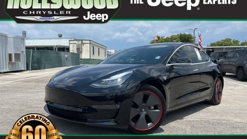 2019 Tesla Model 3 5YJ3E1EB1KF199157