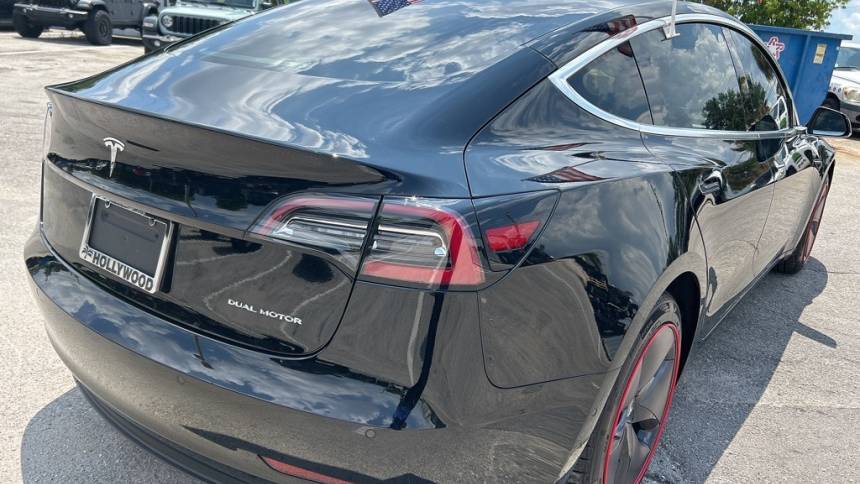 2019 Tesla Model 3 5YJ3E1EB1KF199157