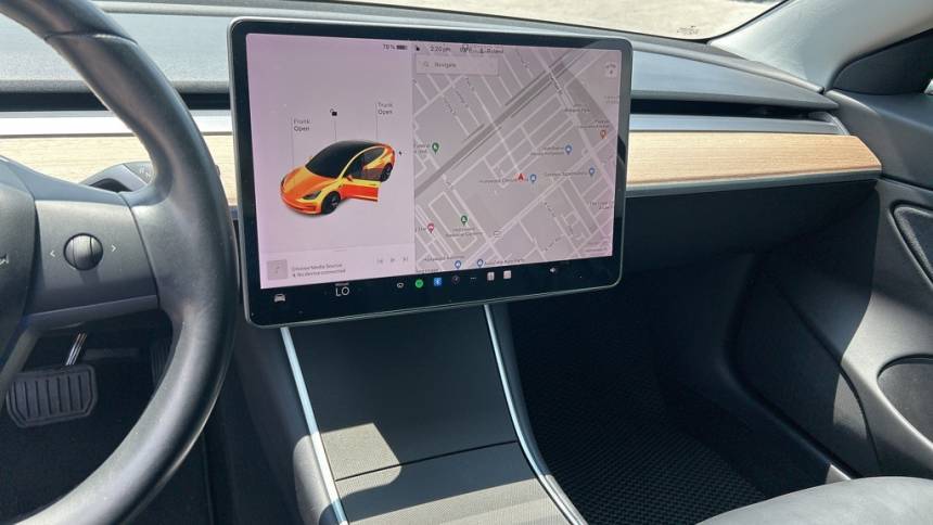 2019 Tesla Model 3 5YJ3E1EB1KF199157