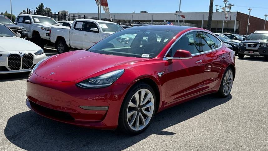 2018 Tesla Model 3 5YJ3E1EA8JF061718