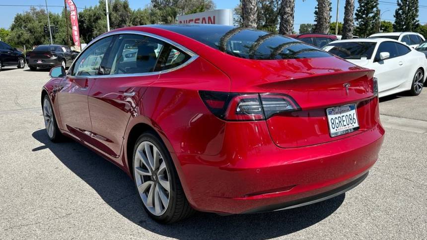 2018 Tesla Model 3 5YJ3E1EA8JF061718