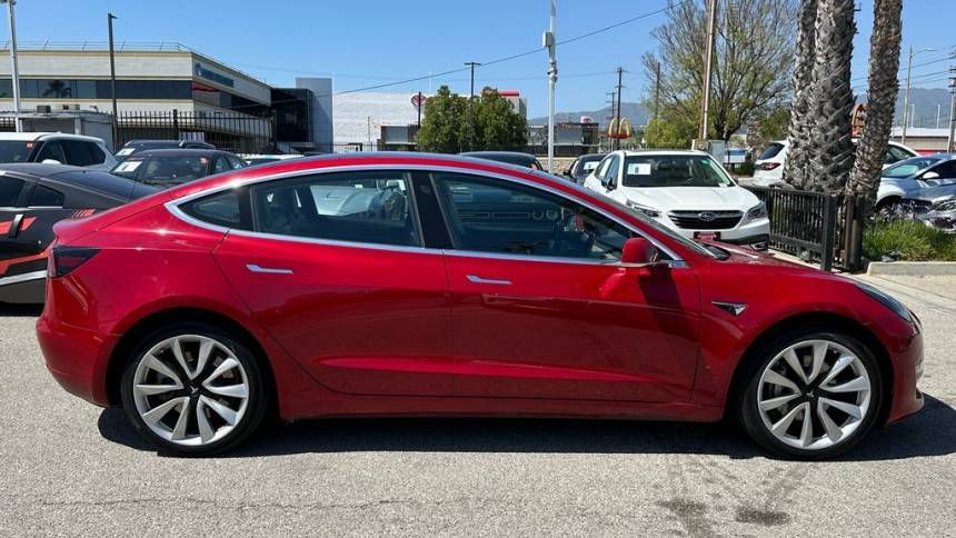 2018 Tesla Model 3 5YJ3E1EA8JF061718