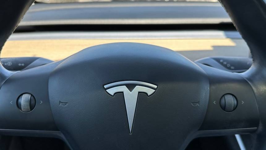 2018 Tesla Model 3 5YJ3E1EA8JF061718