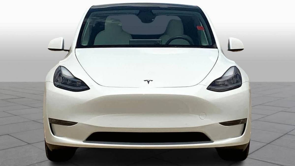 2021 Tesla Model Y 5YJYGDEE1MF090910