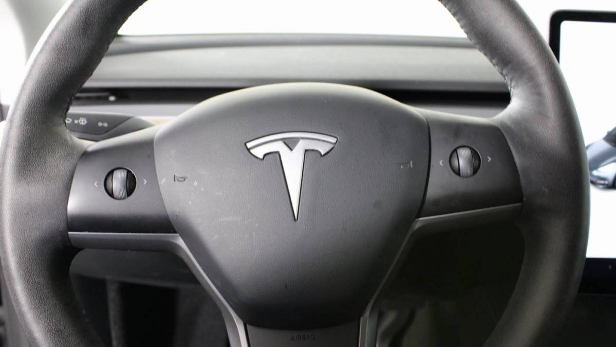 2021 Tesla Model Y 5YJYGAEE5MF145969