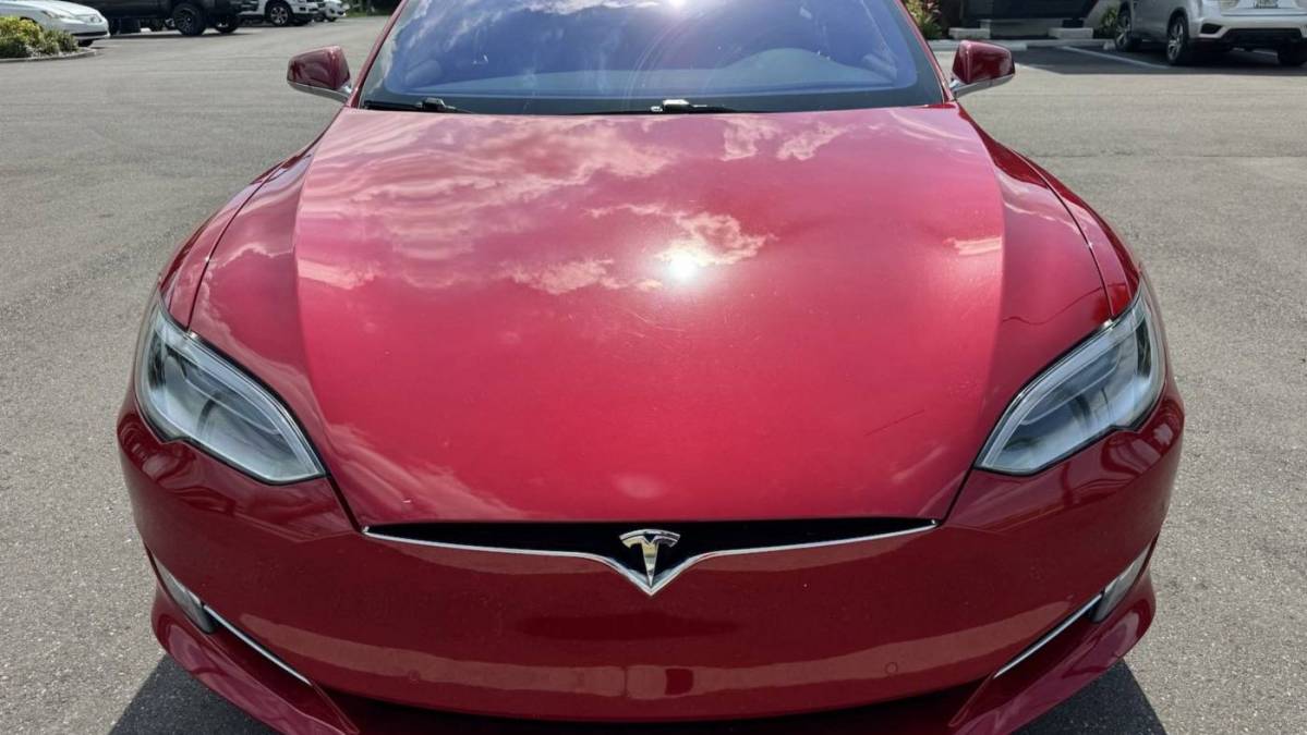 2017 Tesla Model S 5YJSA1E24HF216288