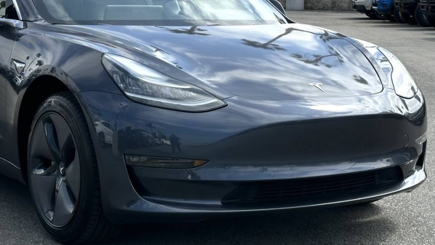 2018 Tesla Model 3 5YJ3E1EA1JF016314