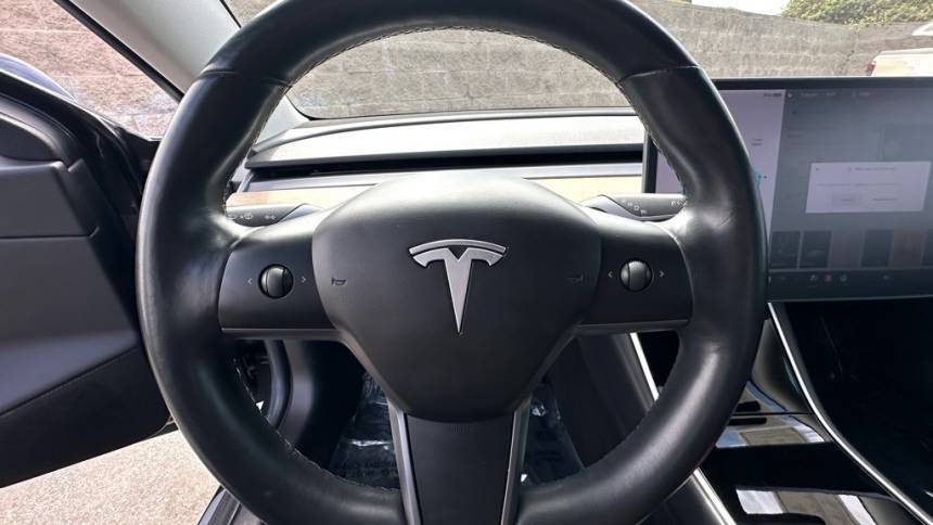 2018 Tesla Model 3 5YJ3E1EA1JF016314