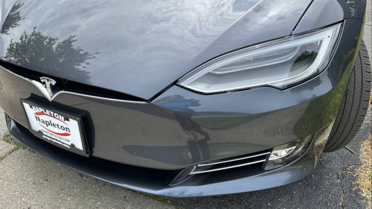 2017 Tesla Model S 5YJSA1E21HF230066