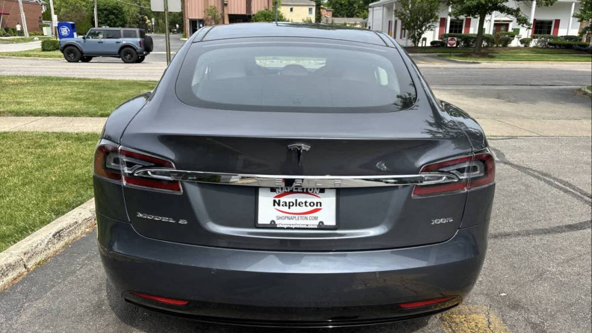 2017 Tesla Model S 5YJSA1E21HF230066