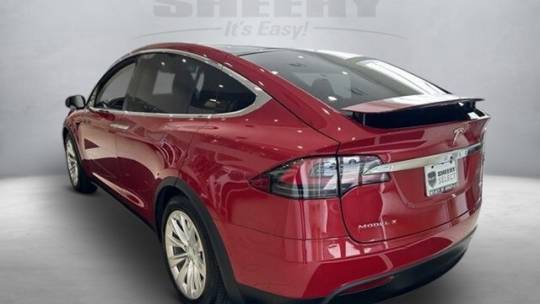 2017 Tesla Model X 5YJXCDE25HF054172