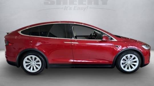 2017 Tesla Model X 5YJXCDE25HF054172