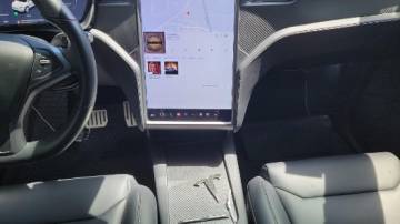 2019 Tesla Model X 5YJXCDE4XKF193402