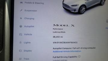 2019 Tesla Model X 5YJXCDE4XKF193402