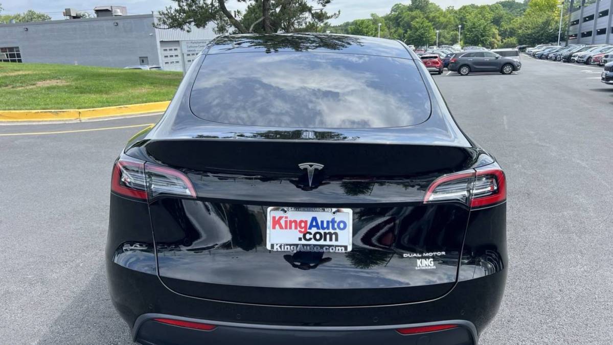 2021 Tesla Model Y 5YJYGDEEXMF190343