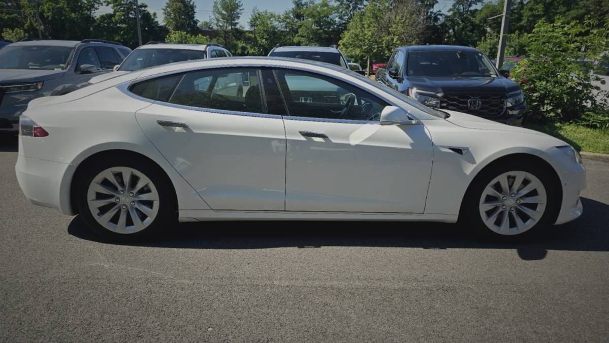 2017 Tesla Model S 5YJSA1E28HF226774