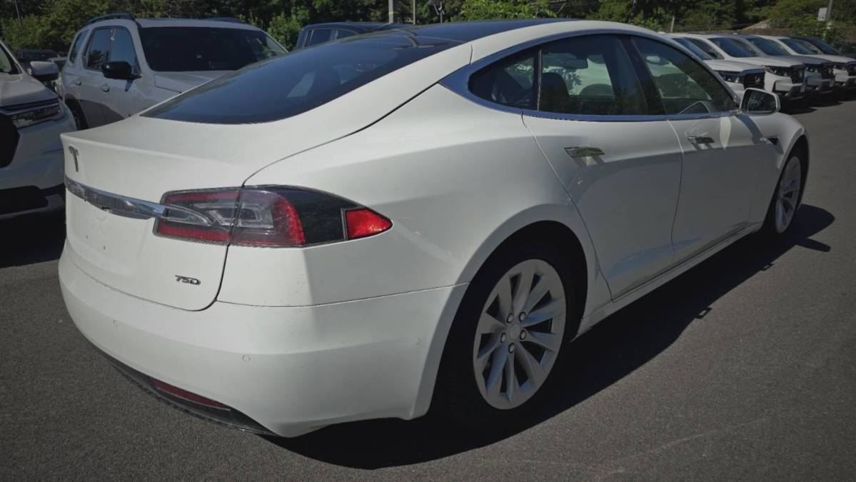 2017 Tesla Model S 5YJSA1E28HF226774