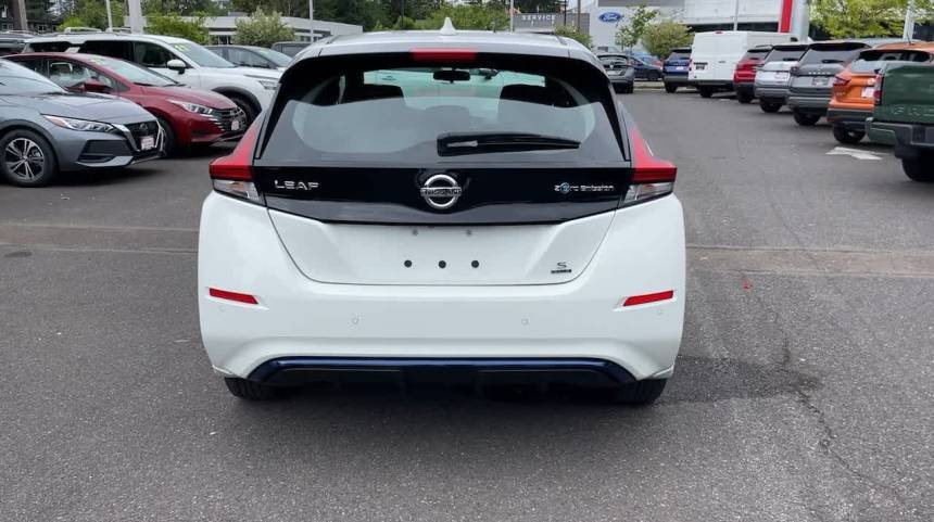 2022 Nissan LEAF 1N4BZ1BV6NC561652