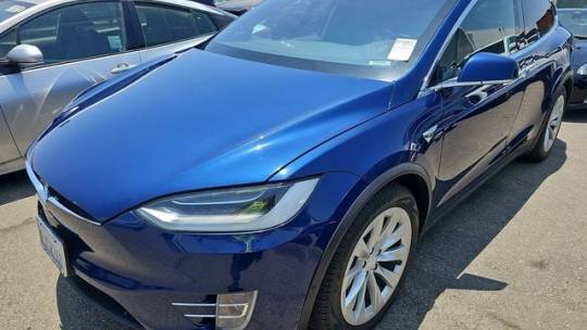 2018 Tesla Model X 5YJXCDE20JF136333