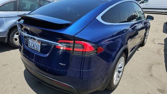 2018 Tesla Model X 5YJXCDE20JF136333